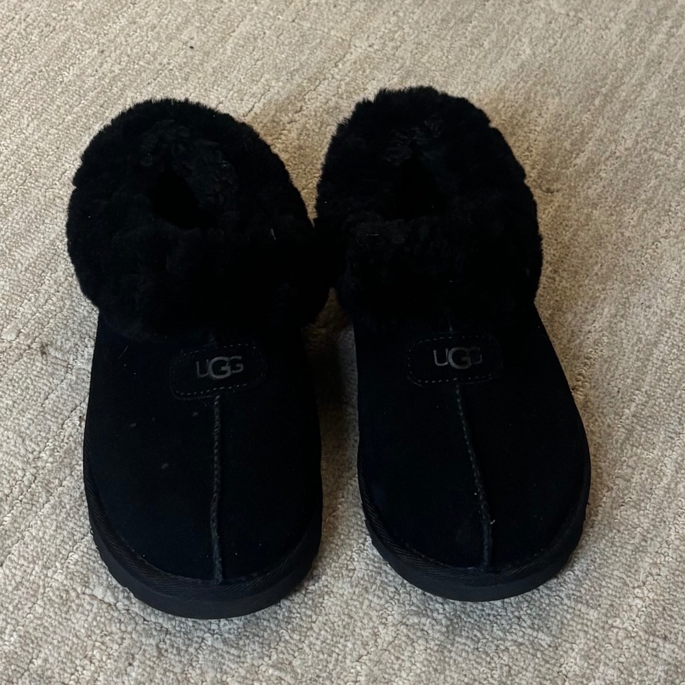 UGG Tazzette Genuine Shearling Collar Slipper, SZ 6